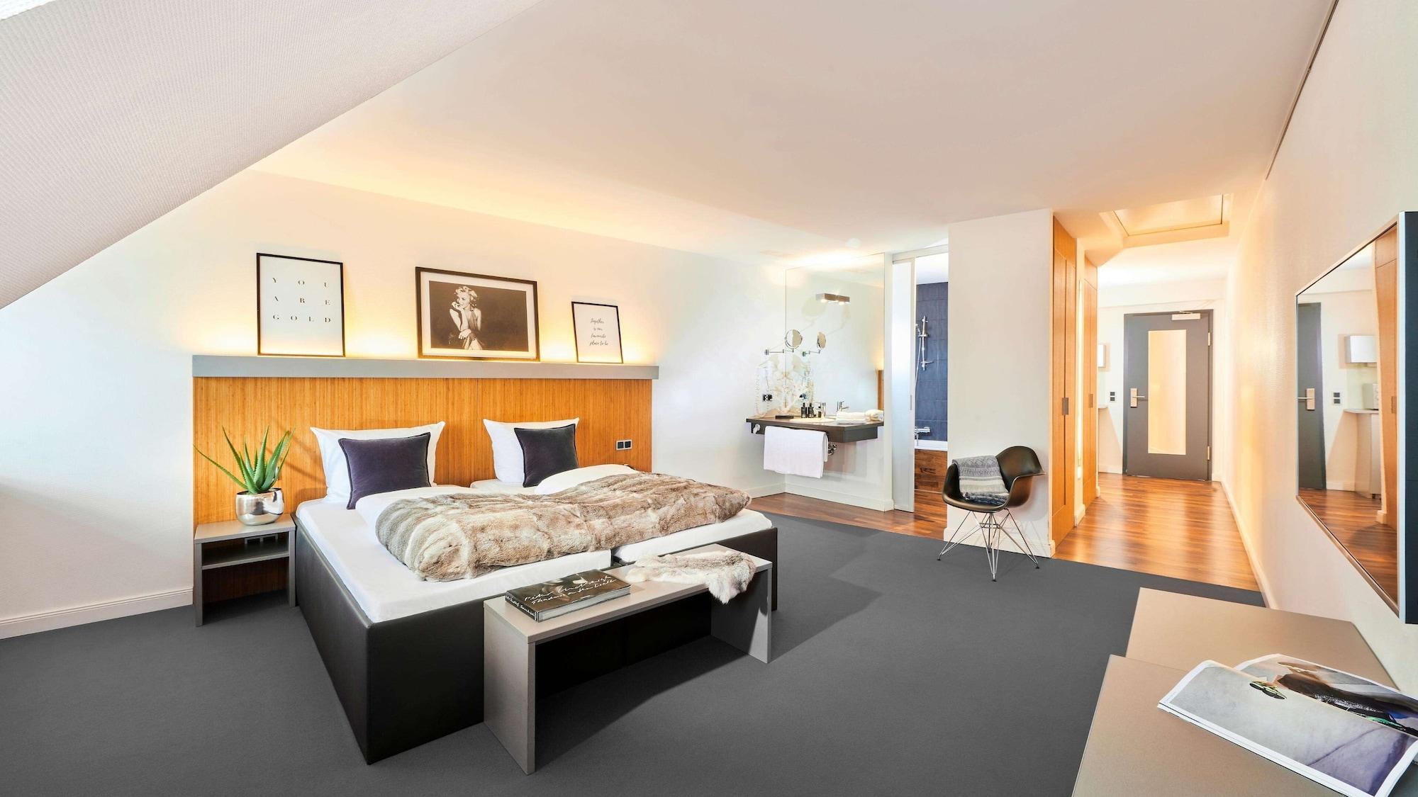 Nena Hotel Brema Zewnętrze zdjęcie